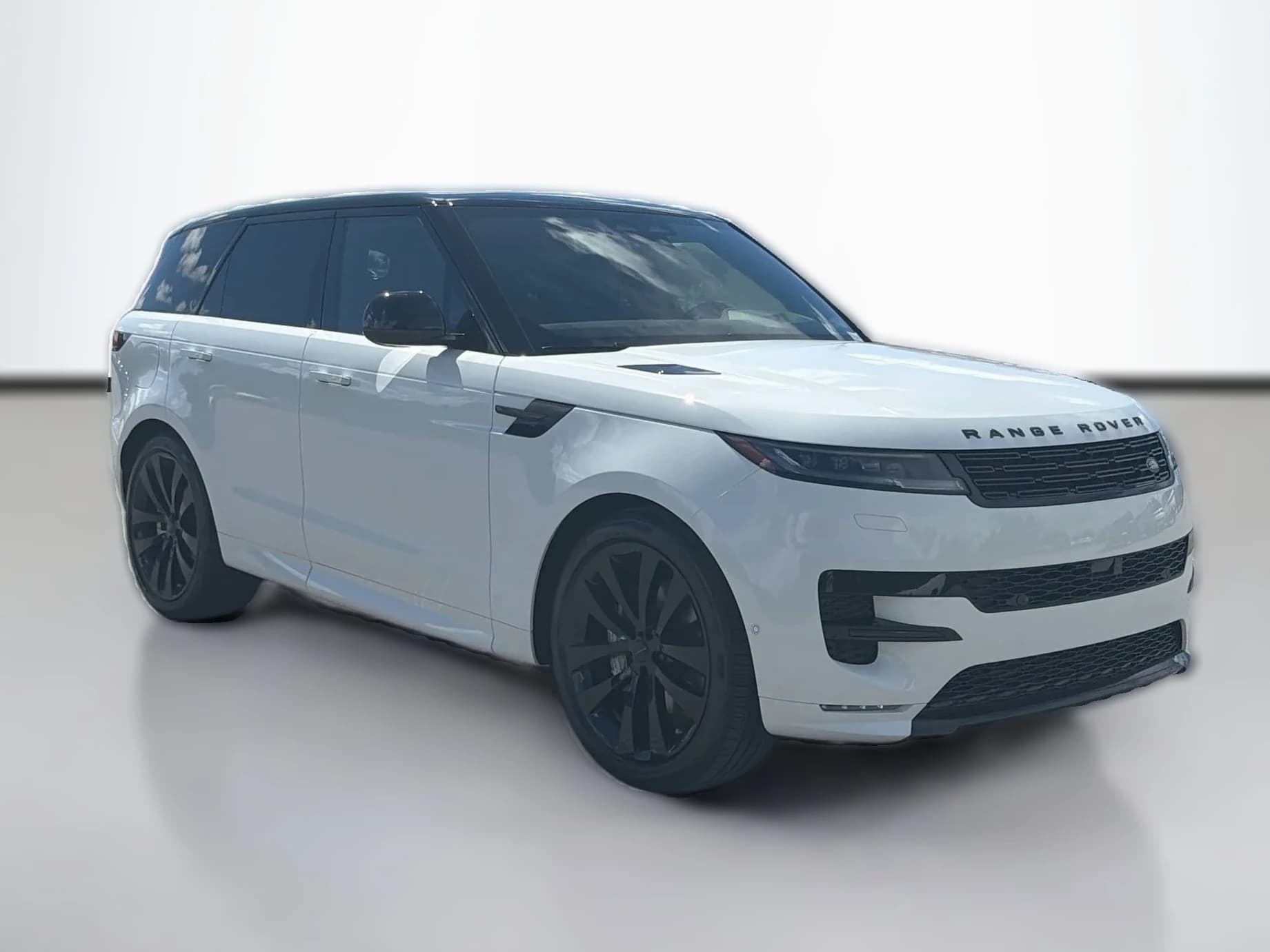Land Rover Range Rover Sport Dynamic SE P400 2026 — side view