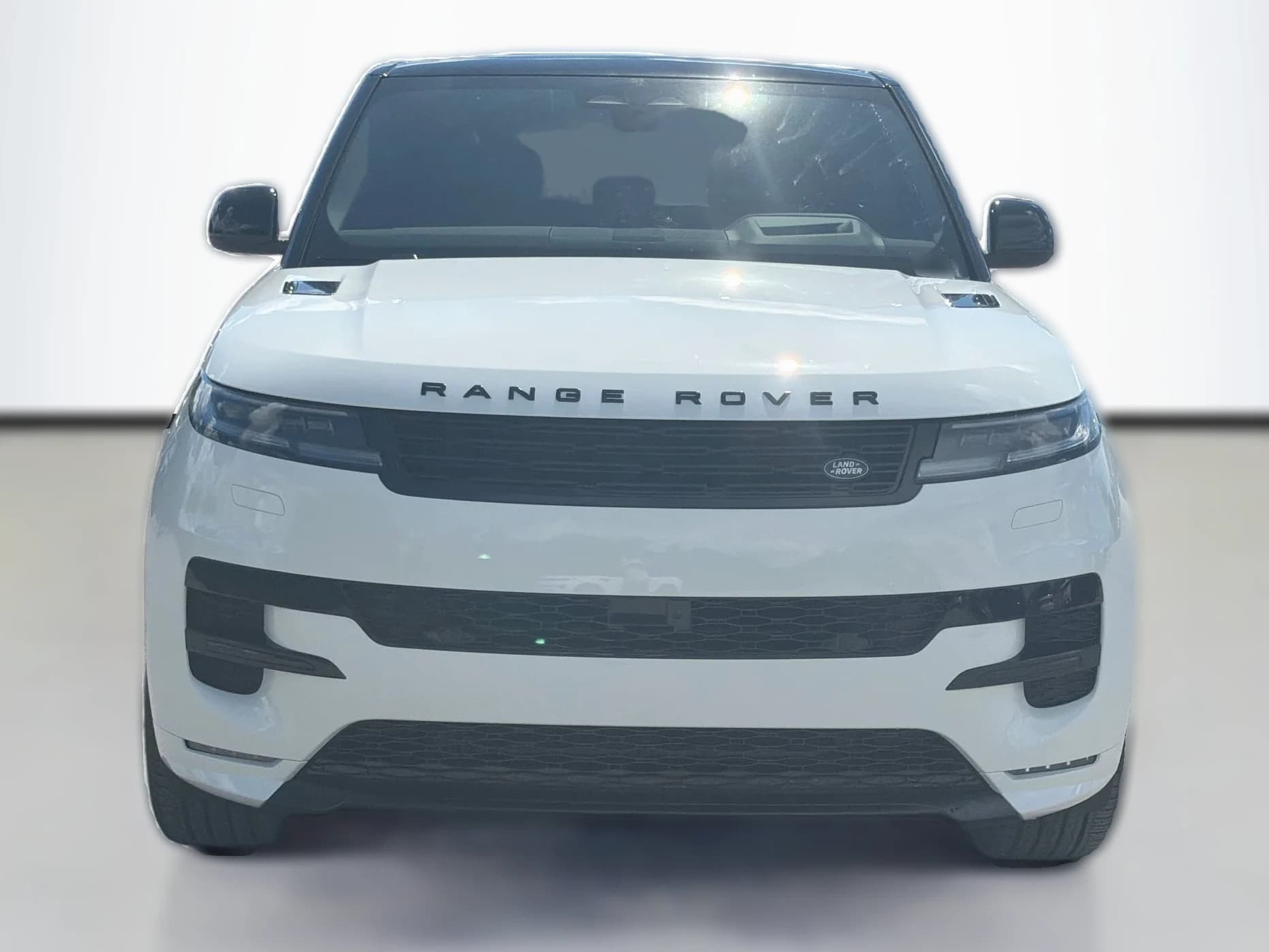 Land Rover Range Rover Sport Dynamic SE P400 2026 — side view