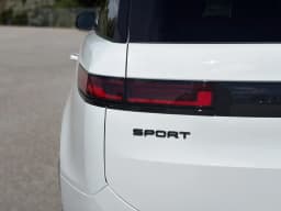 Land Rover Range Rover Sport Dynamic SE P400 2026 — side view