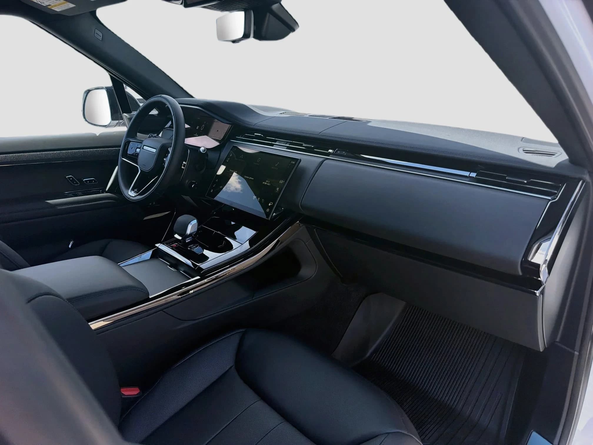 Land Rover Range Rover Sport Dynamic SE P400 2026 — side view