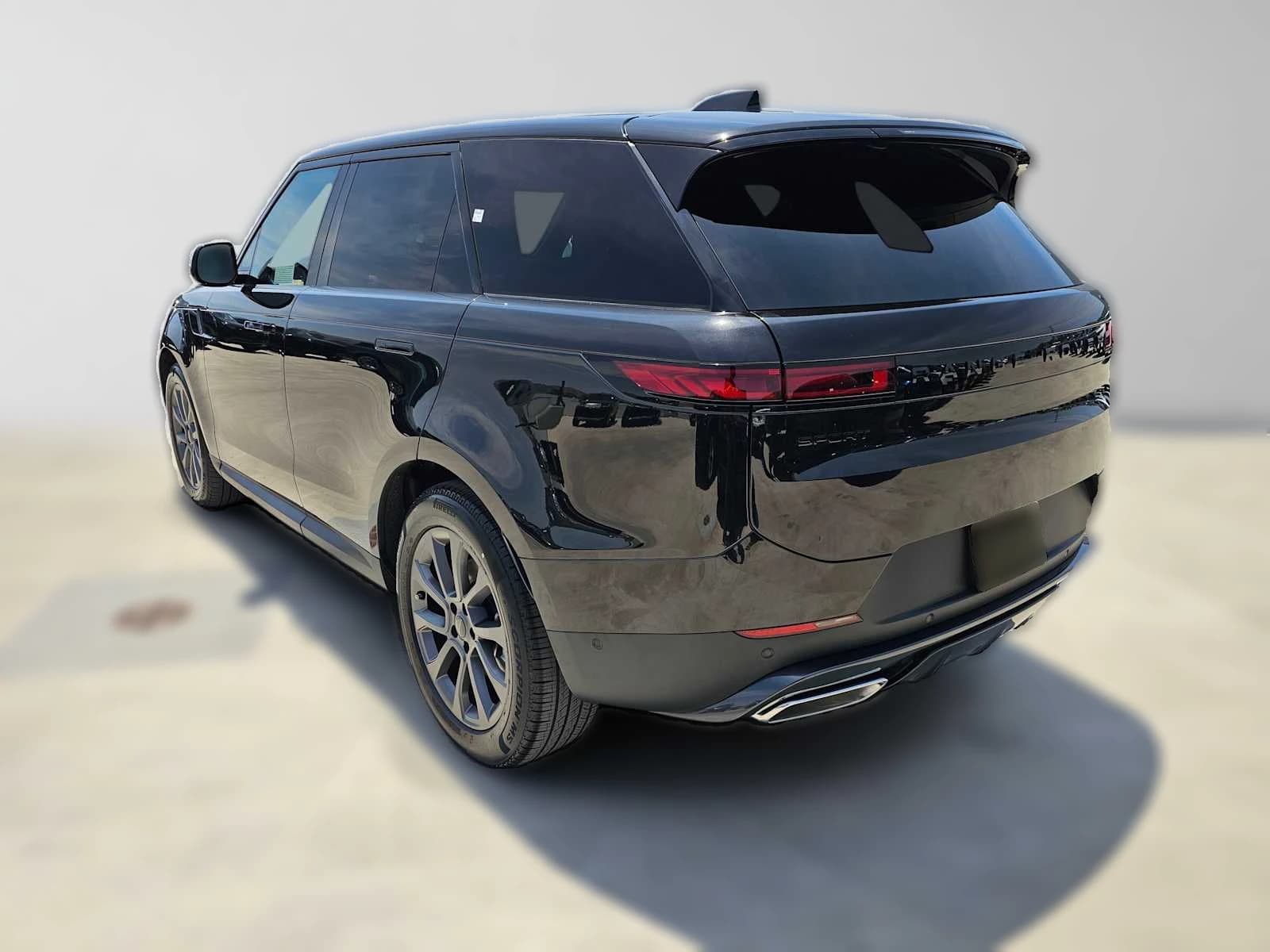 Land Rover Range Rover Sport SE P360 2026 — side view