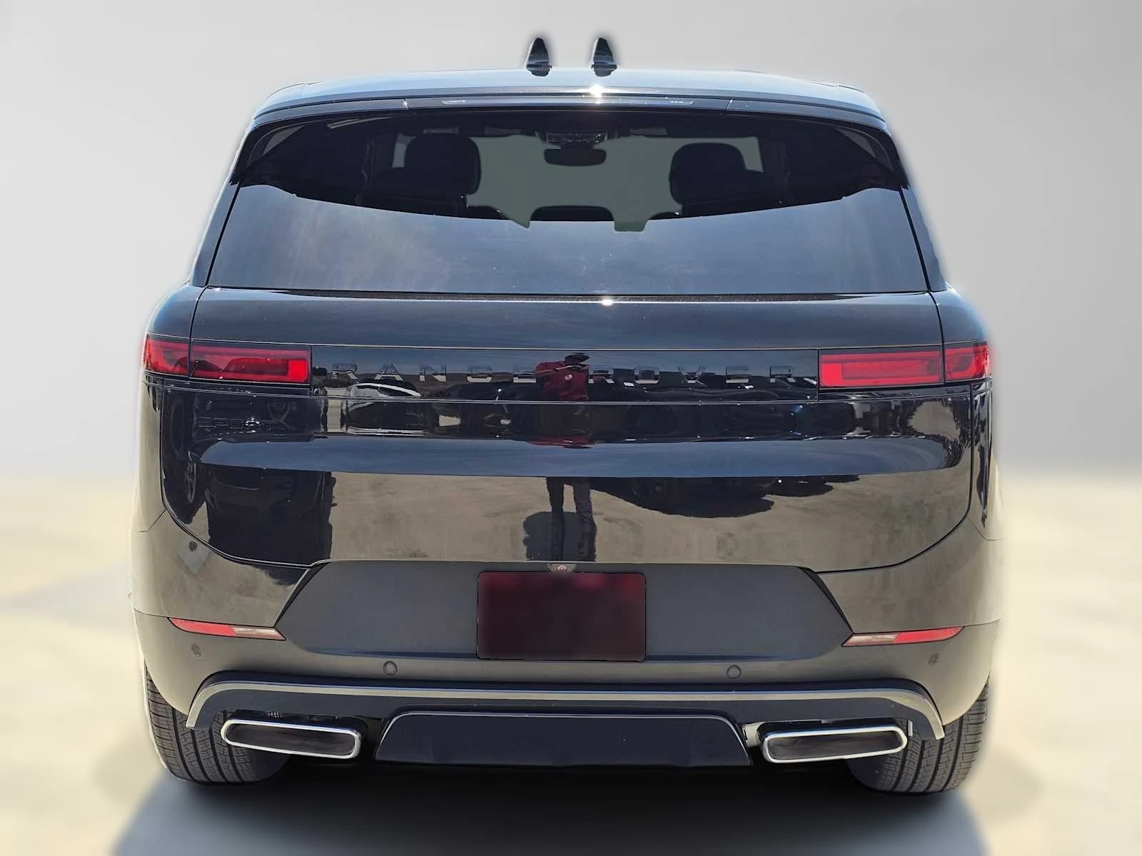 Land Rover Range Rover Sport SE P360 2026 — side view