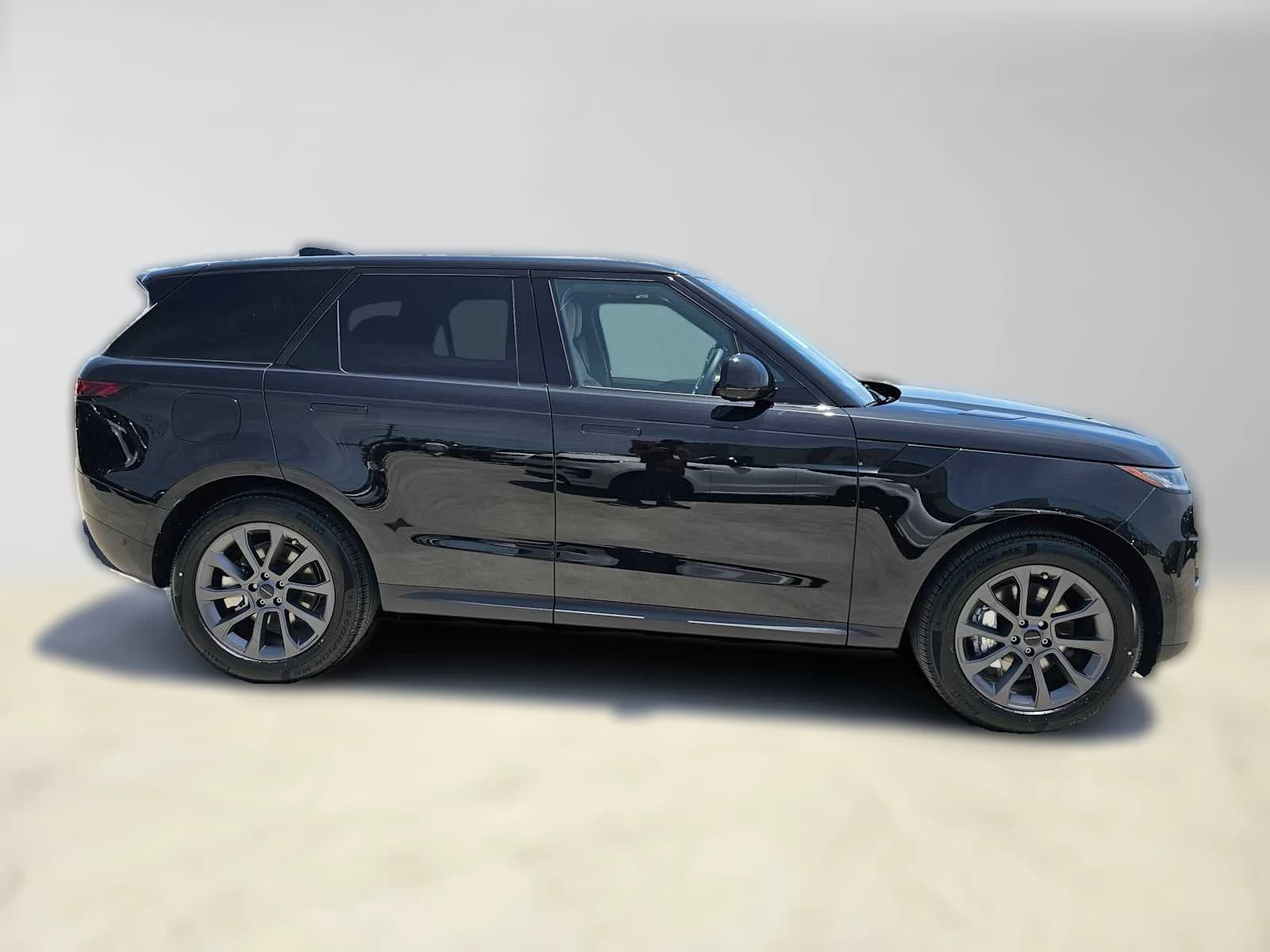 Land Rover Range Rover Sport SE P360 2026 — side view