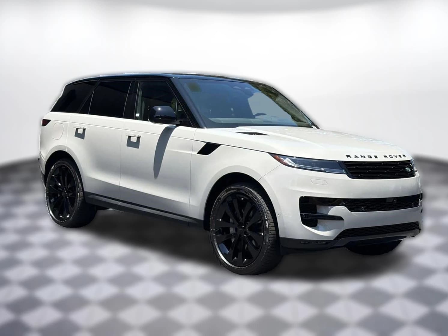 Land Rover Range Rover Sport SE P360 2026 — side view
