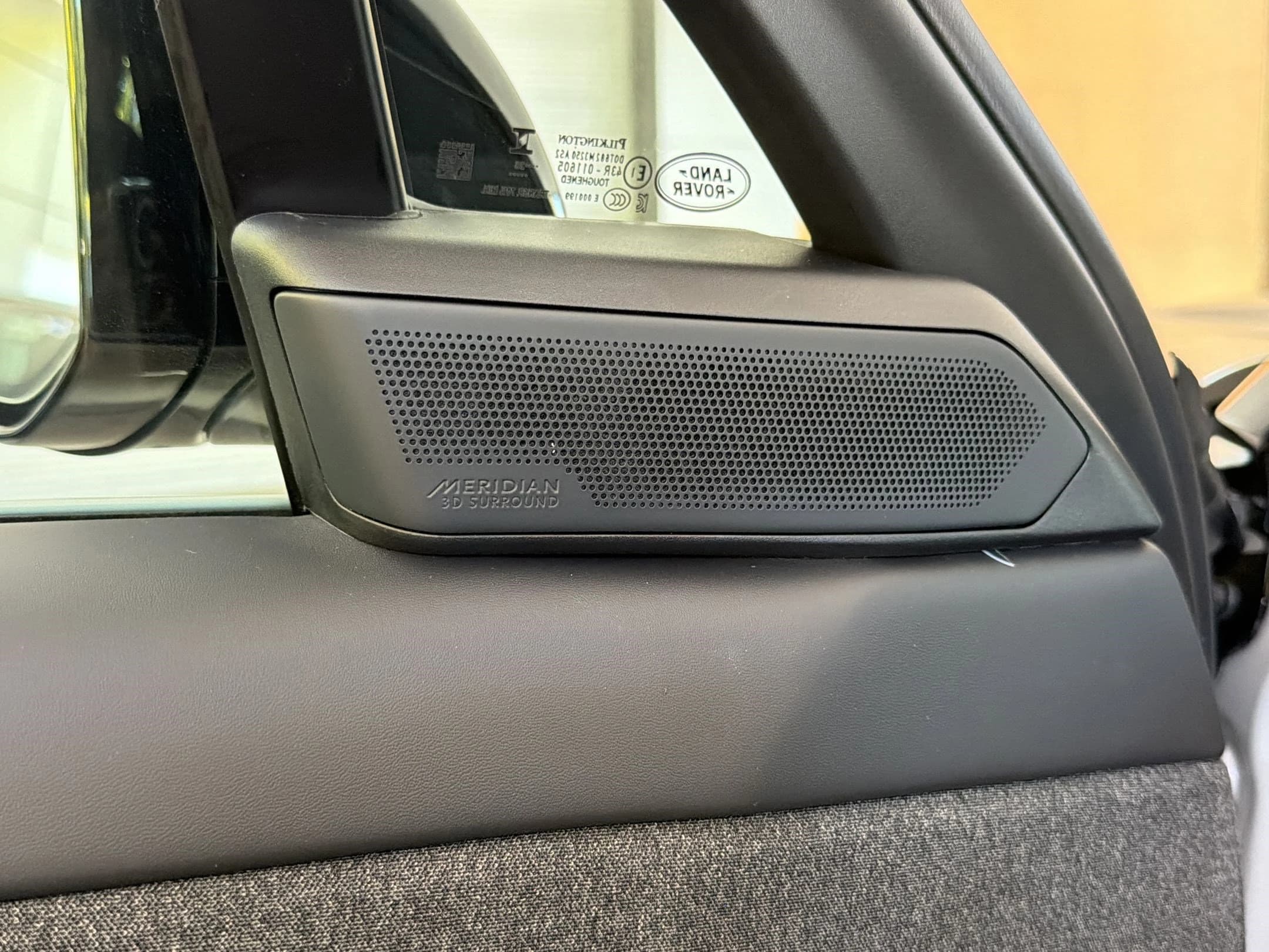 Land Rover Range Rover Sport SE P360 2026 — side view