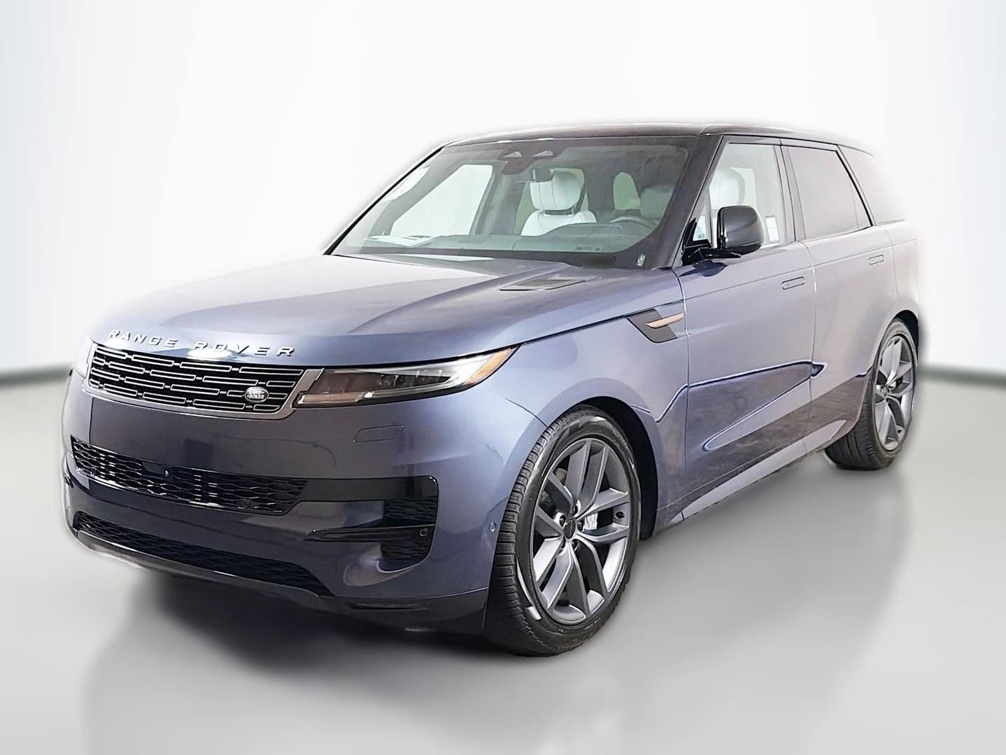 Land Rover Range Rover Sport SE P360 2026 — side view