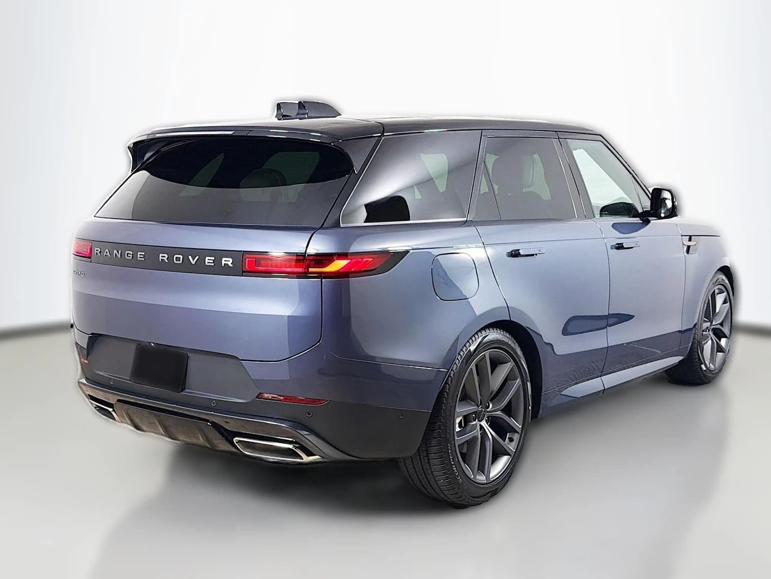 Land Rover Range Rover Sport SE P360 2026 — side view