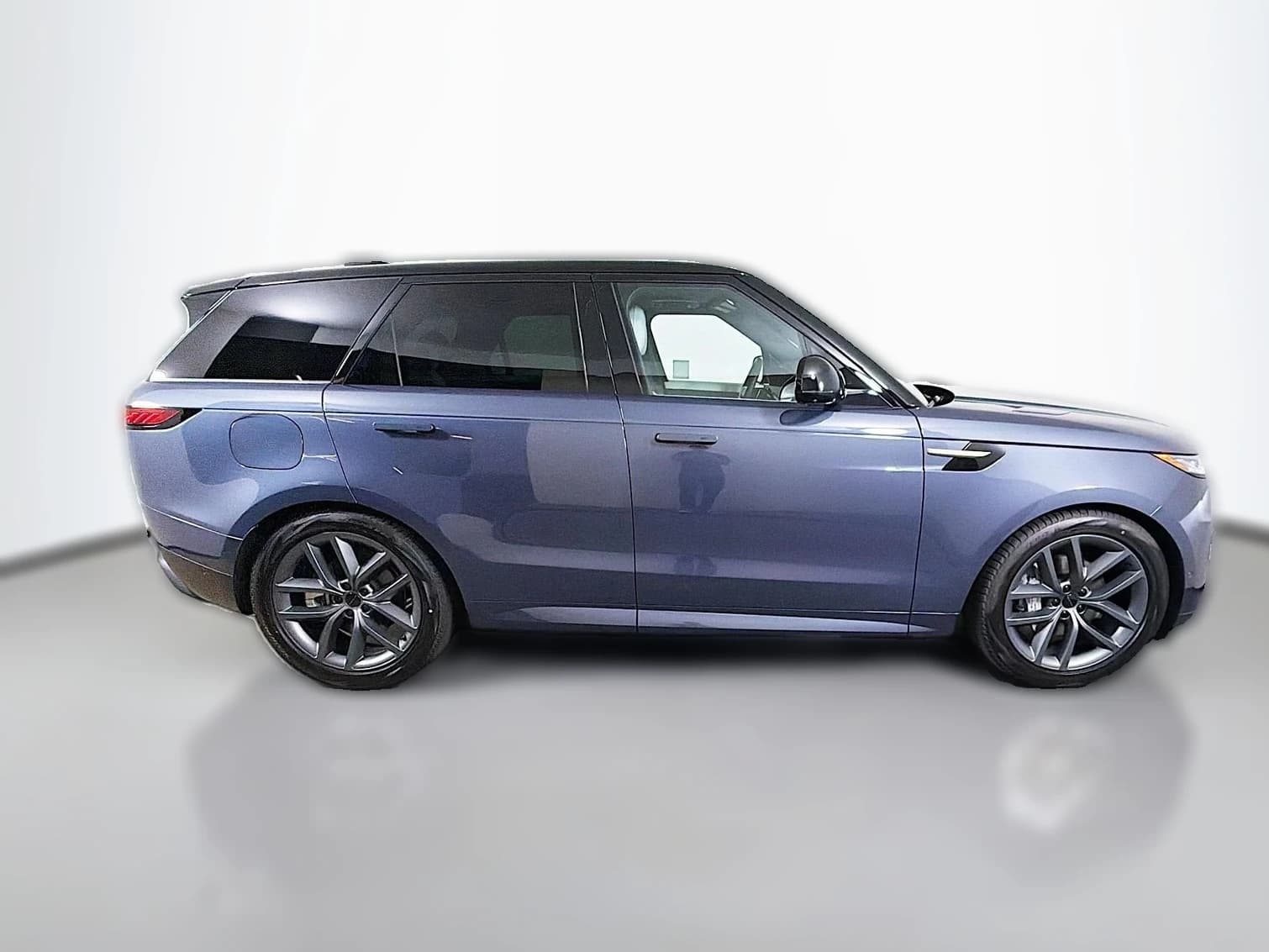 Land Rover Range Rover Sport SE P360 2026 — side view