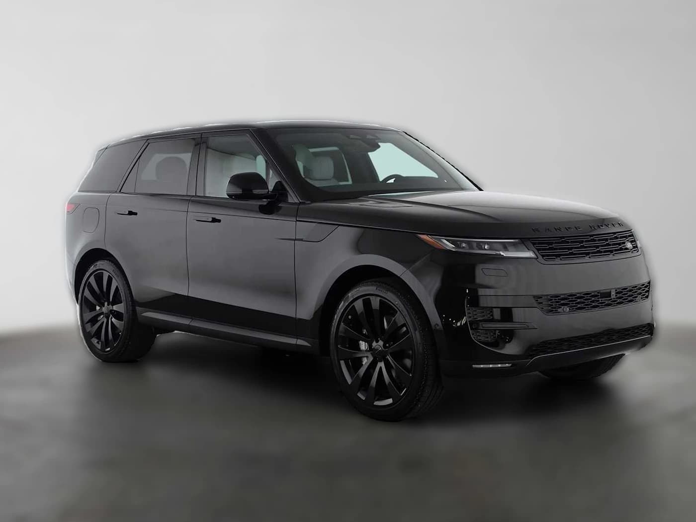 Land Rover Range Rover Sport SE P360 2026 — side view