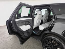 Land Rover Range Rover Sport SE P360 2026 — side view