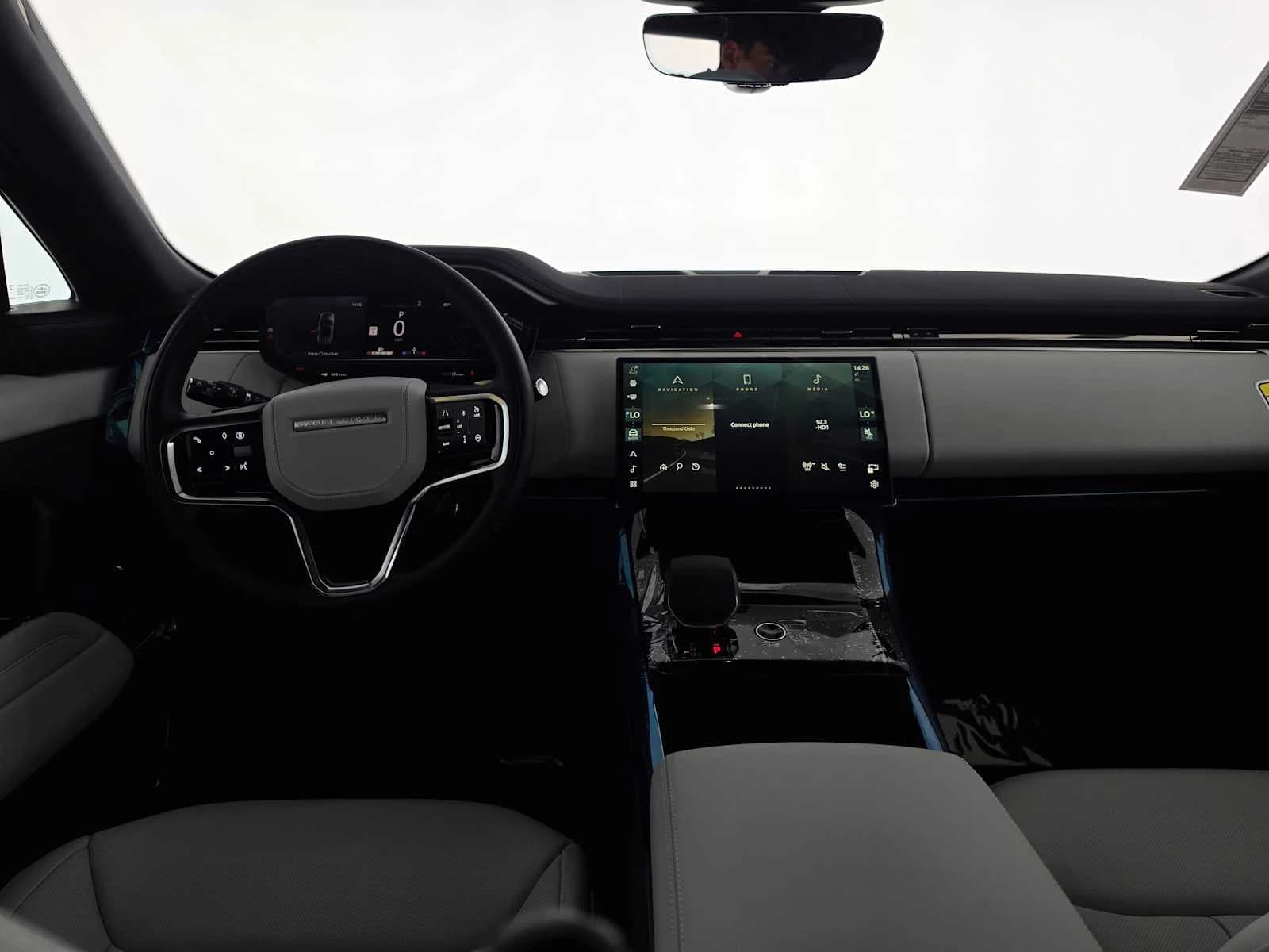 Land Rover Range Rover Sport SE P360 2026 — side view