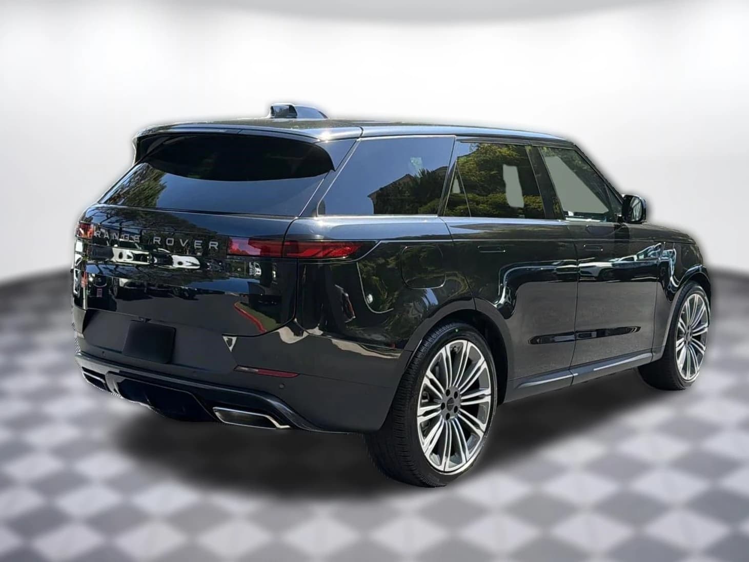 Land Rover Range Rover Sport SE P360 2026 — side view