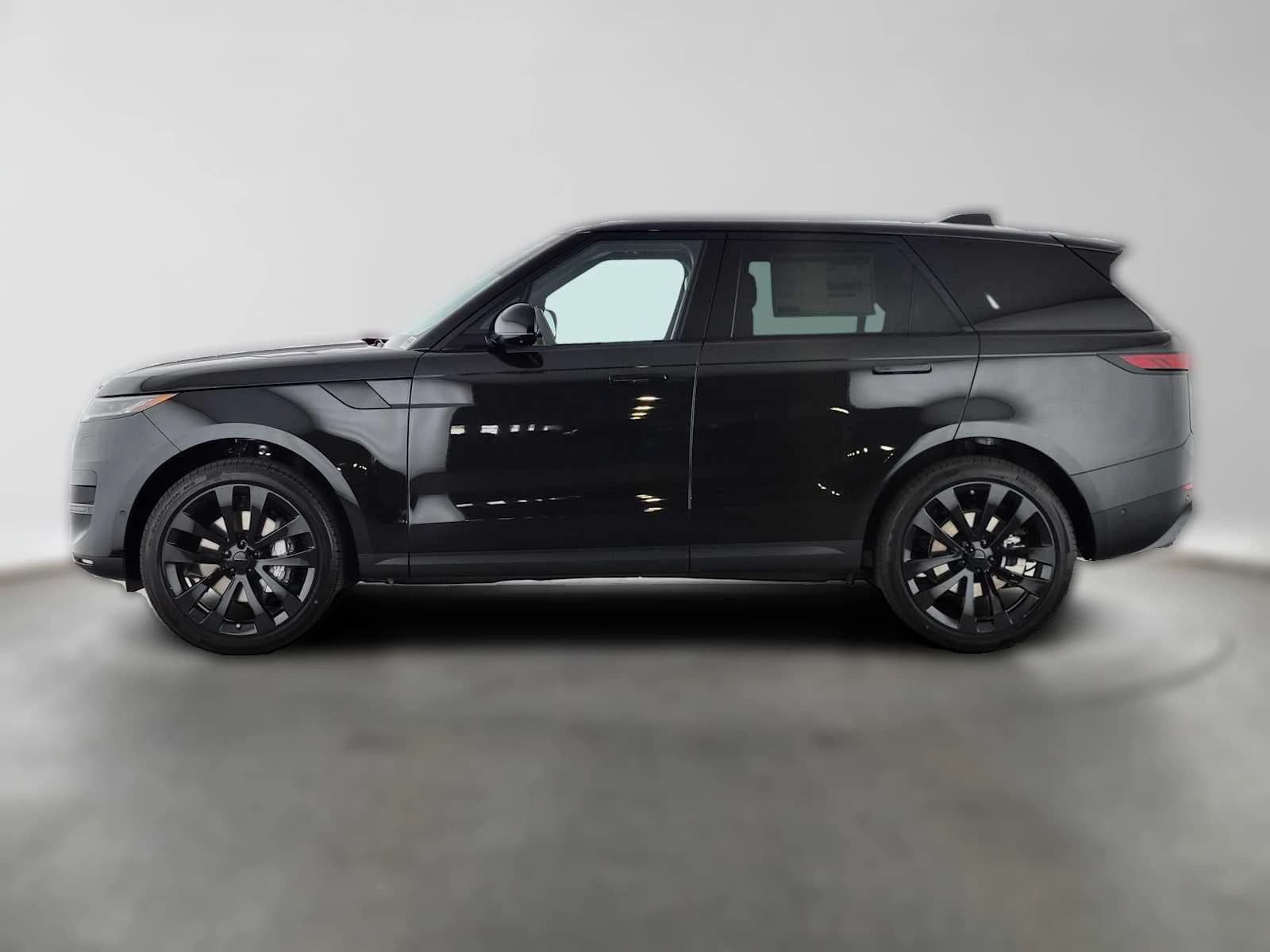 Land Rover Range Rover Sport SE P360 2026 — side view
