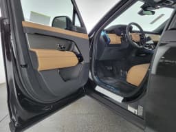 Land Rover Range Rover Sport SE P360 2026 — side view