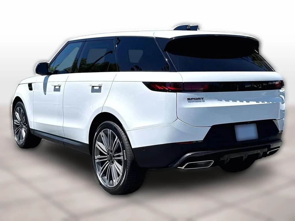 Land Rover Range Rover Sport SE P360 2026 — side view