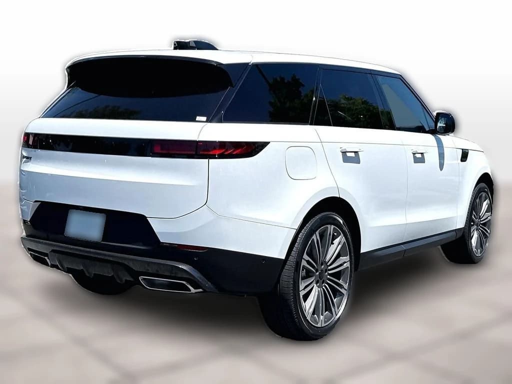 Land Rover Range Rover Sport SE P360 2026 — side view