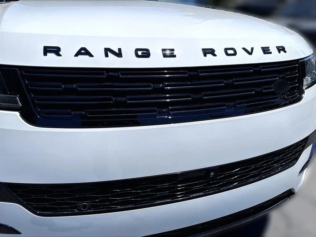 Land Rover Range Rover Sport SE P360 2026 — side view