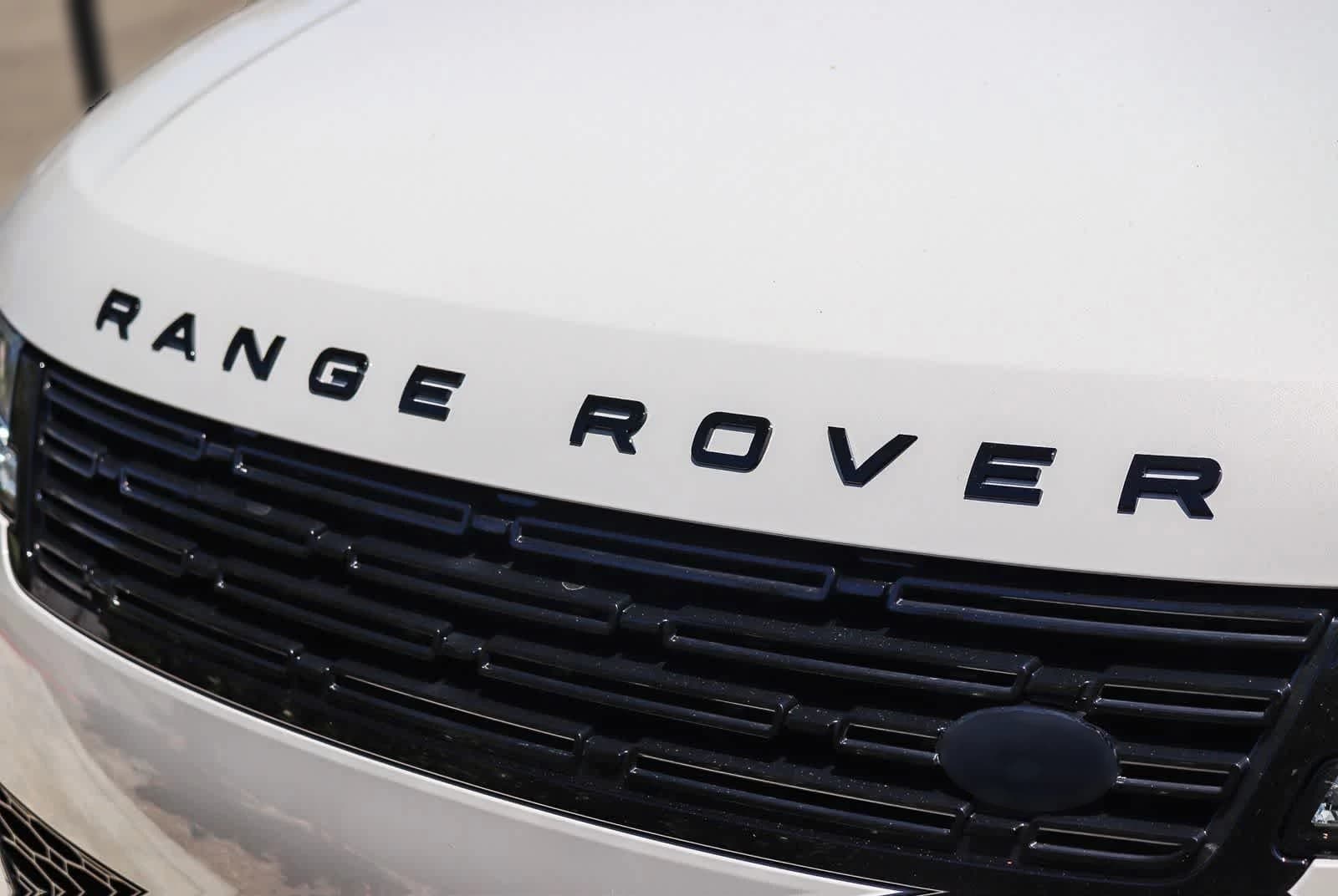 Land Rover Range Rover Sport SE P360 2026 — side view