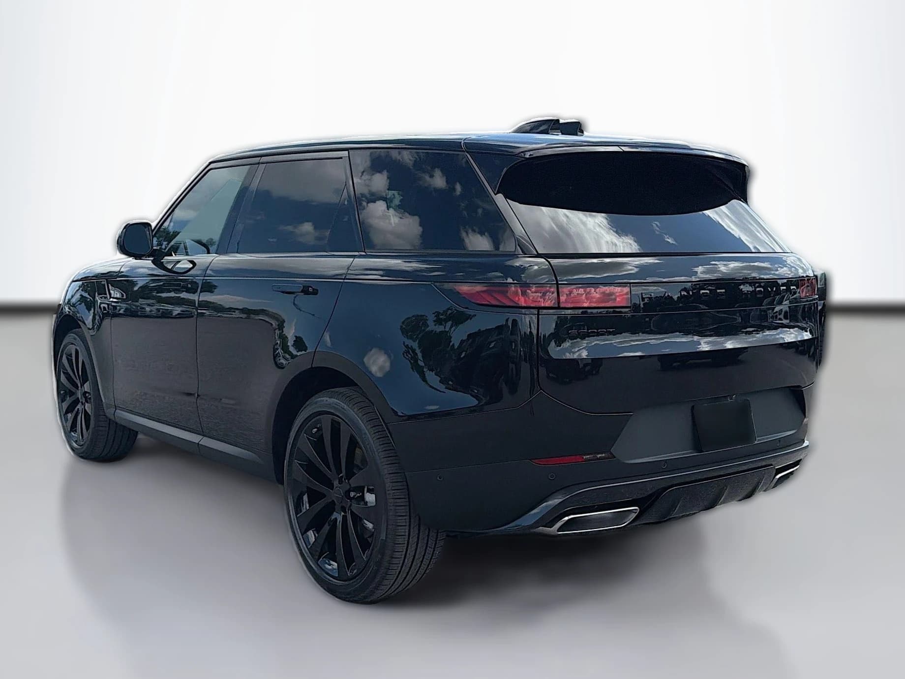 Land Rover Range Rover Sport SE P360 2026 — side view