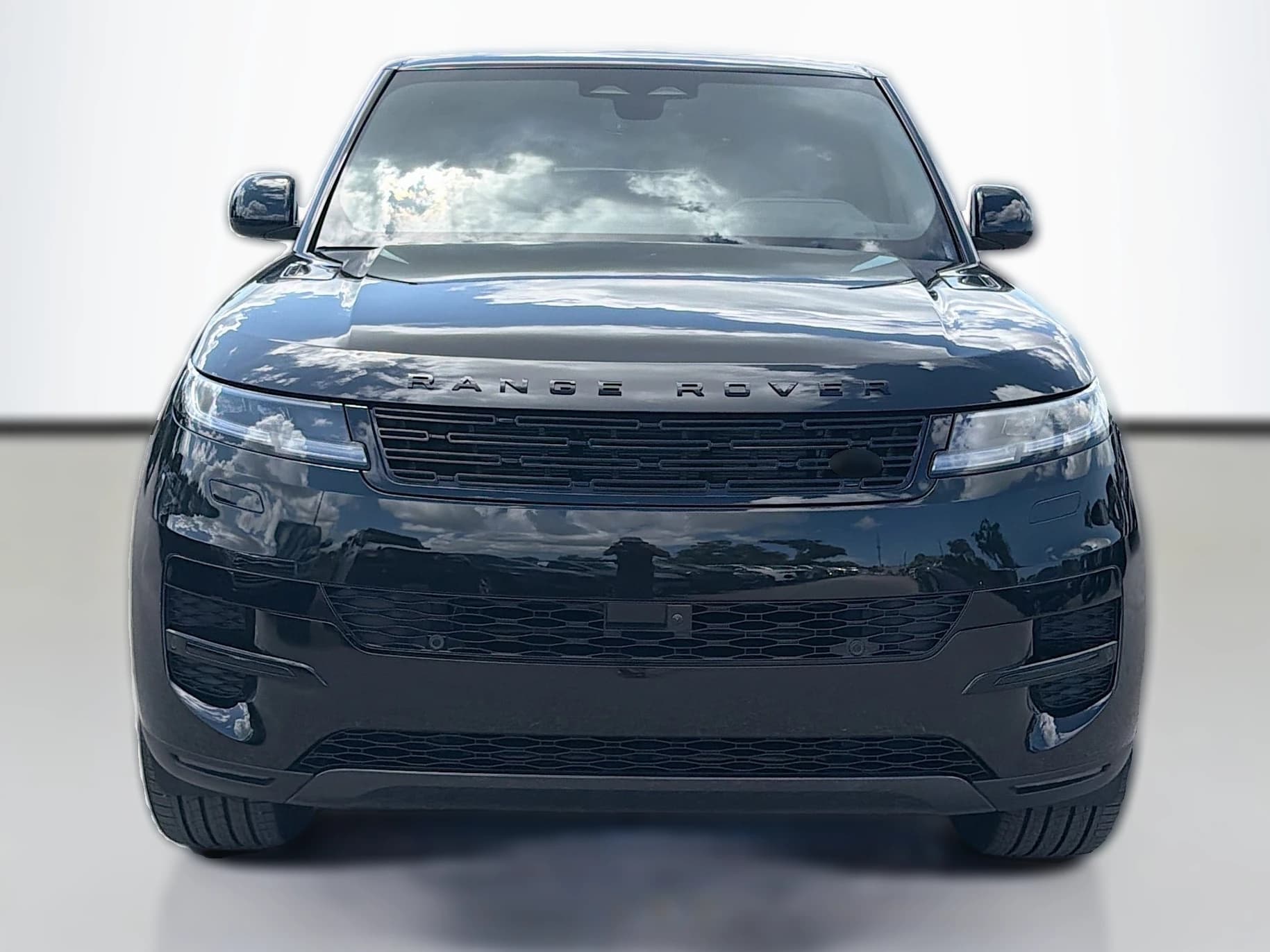 Land Rover Range Rover Sport SE P360 2026 — side view