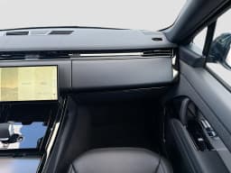 Land Rover Range Rover Sport SE P360 2026 — side view
