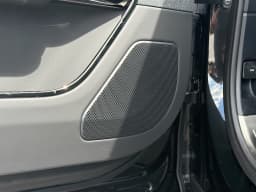 Land Rover Range Rover Sport SE P360 2026 — side view