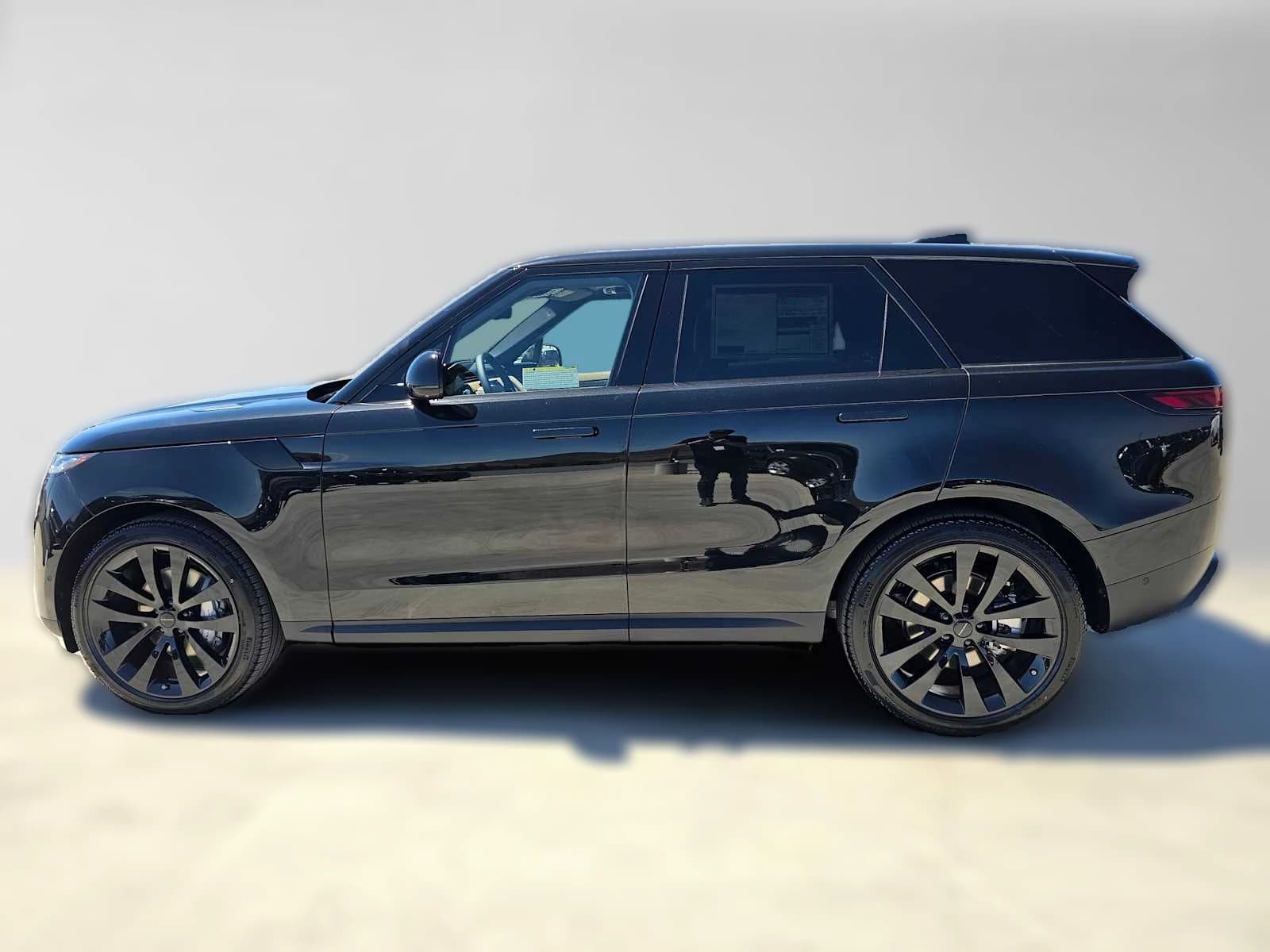 Land Rover Range Rover Sport SE P360 2026 — side view