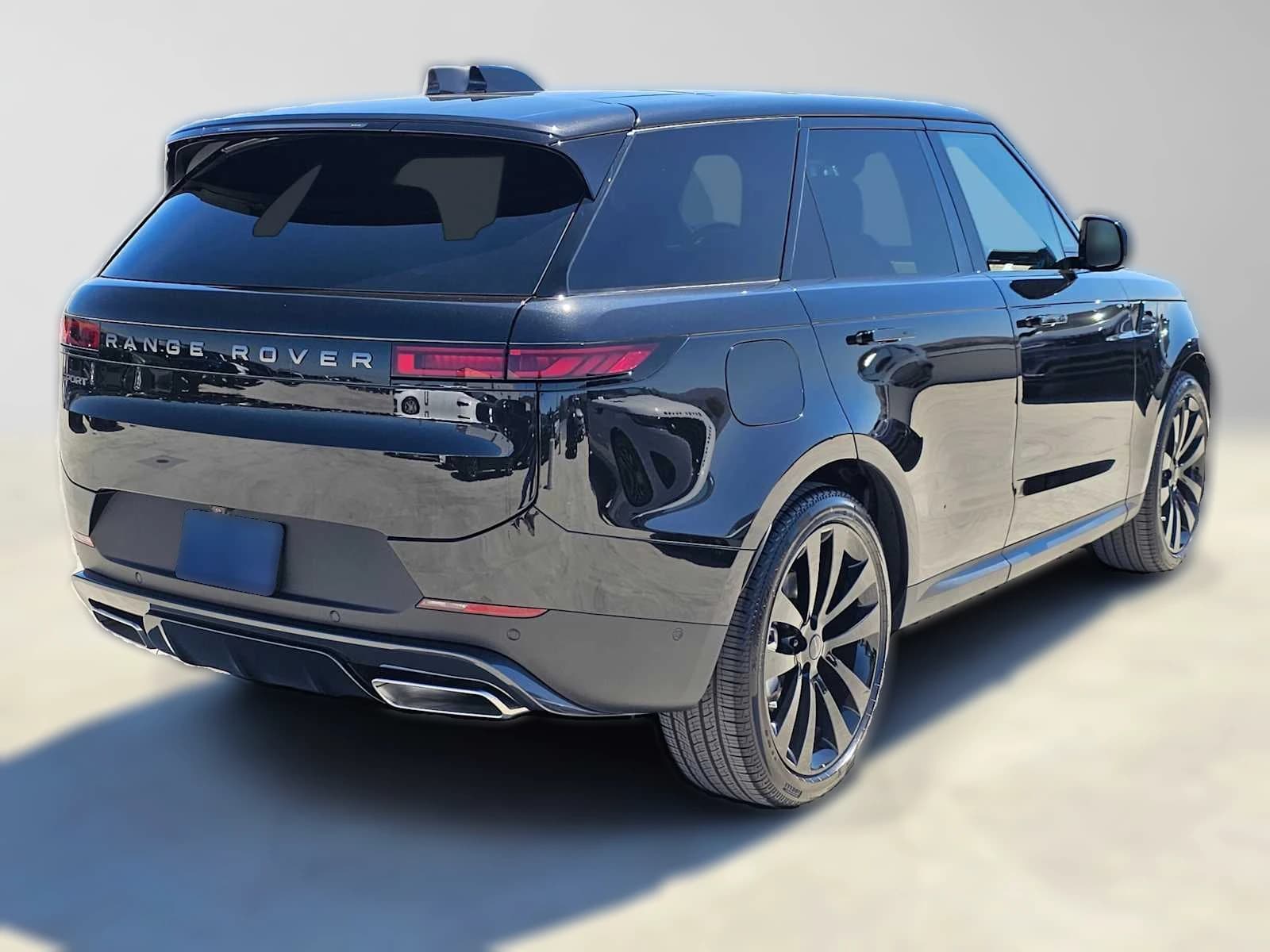 Land Rover Range Rover Sport SE P360 2026 — side view