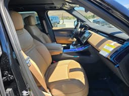 Land Rover Range Rover Sport SE P360 2026 — side view