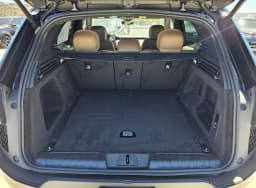 Land Rover Range Rover Sport SE P360 2026 — side view