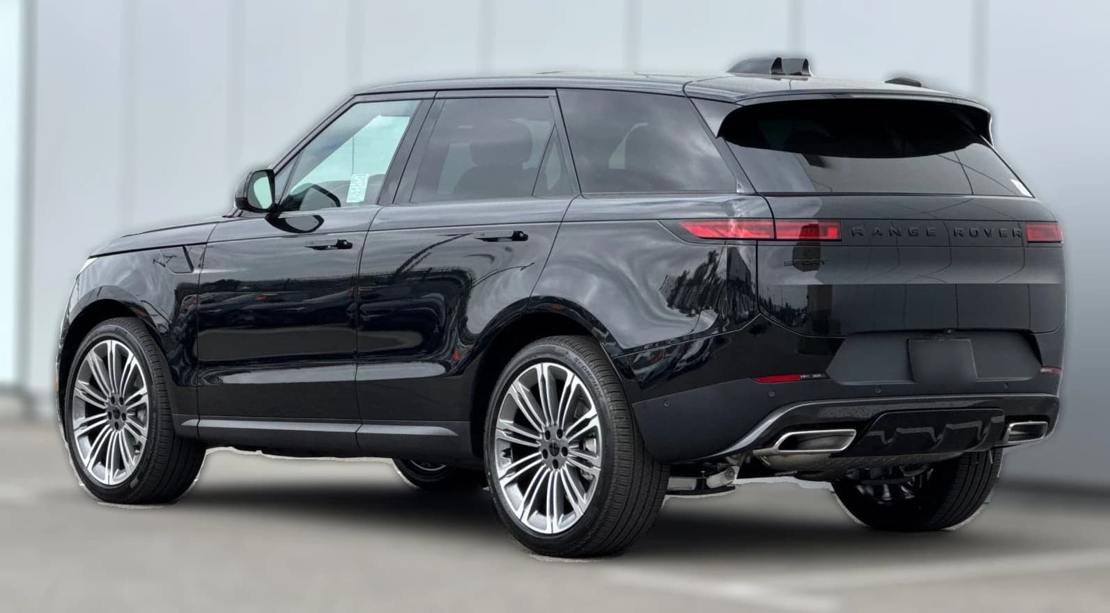Land Rover Range Rover Sport SE P360 2026 — side view