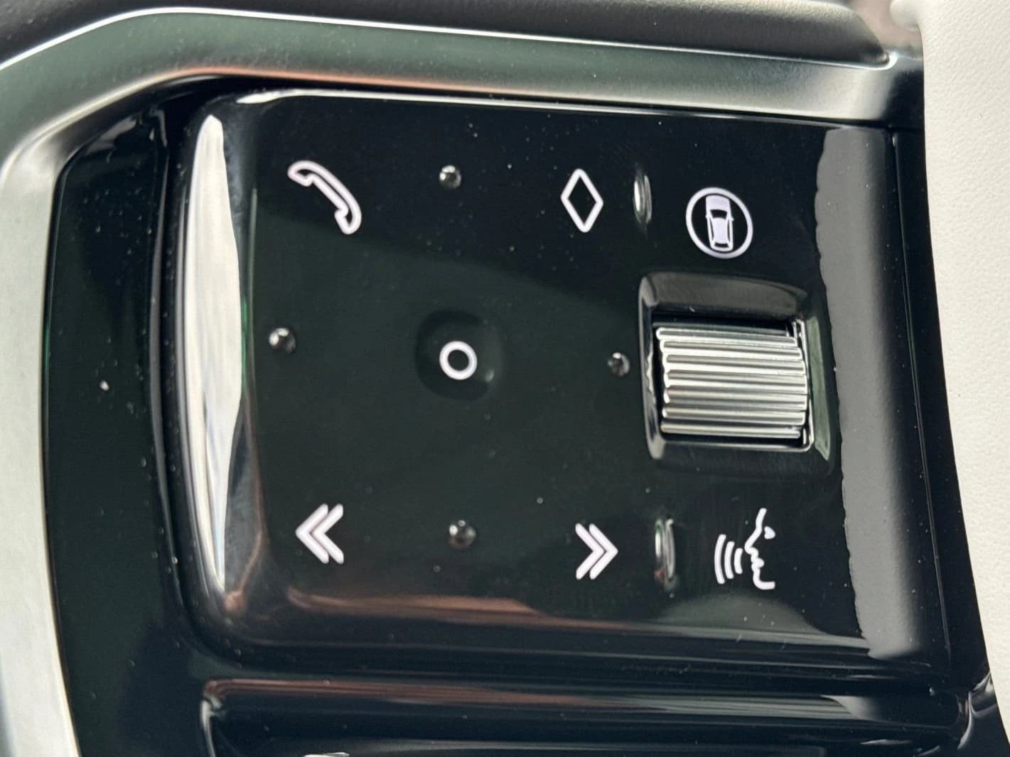 Land Rover Range Rover Sport SE P360 2026 — side view