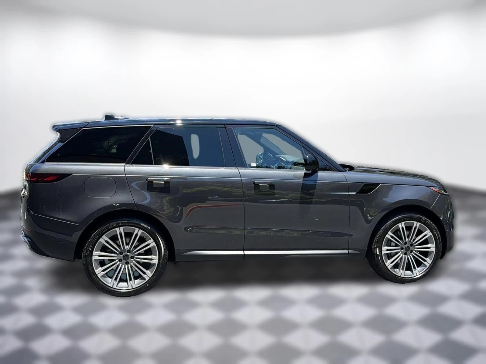 Land Rover Range Rover Sport SE P360 2026 — side view