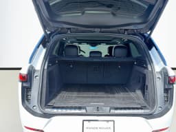 Land Rover Range Rover Sport Battersea Edition P550e 2027 — side view