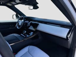 Land Rover Range Rover Sport Battersea Edition P550e 2027 — side view