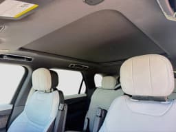 Land Rover Range Rover Sport Battersea Edition P550e 2027 — side view