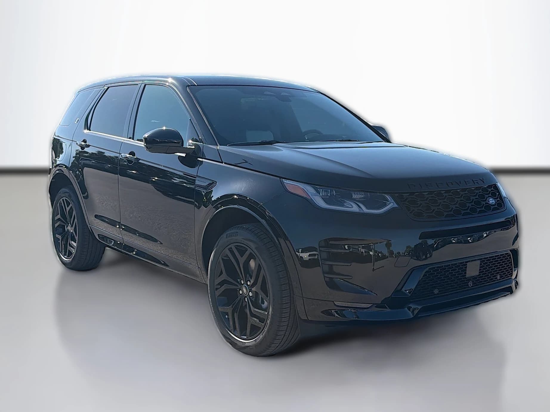 Land Rover Discovery Sport Landmark 4WD 2026 — side view