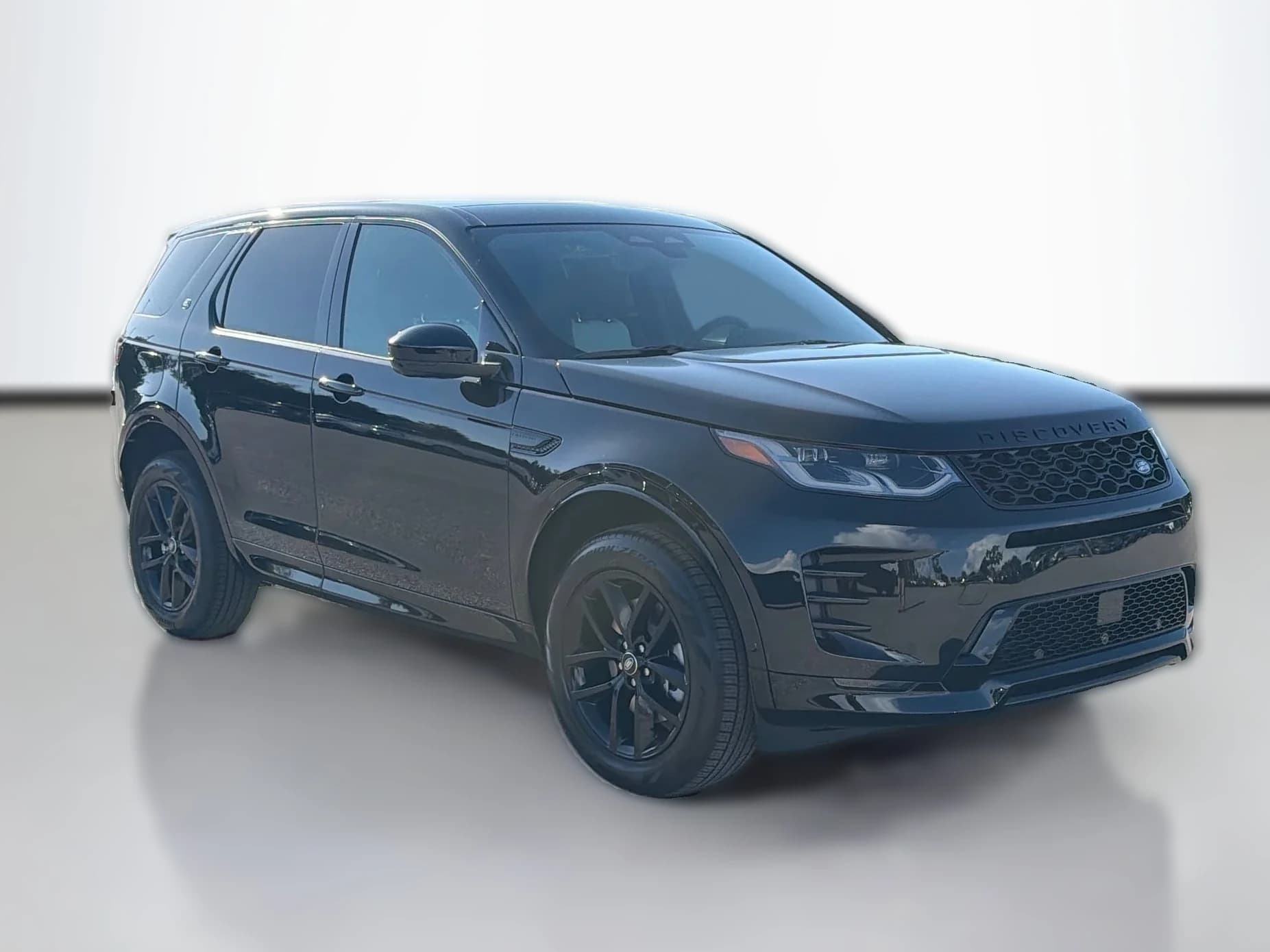 Land Rover Discovery Sport Landmark 4WD 2026 — side view