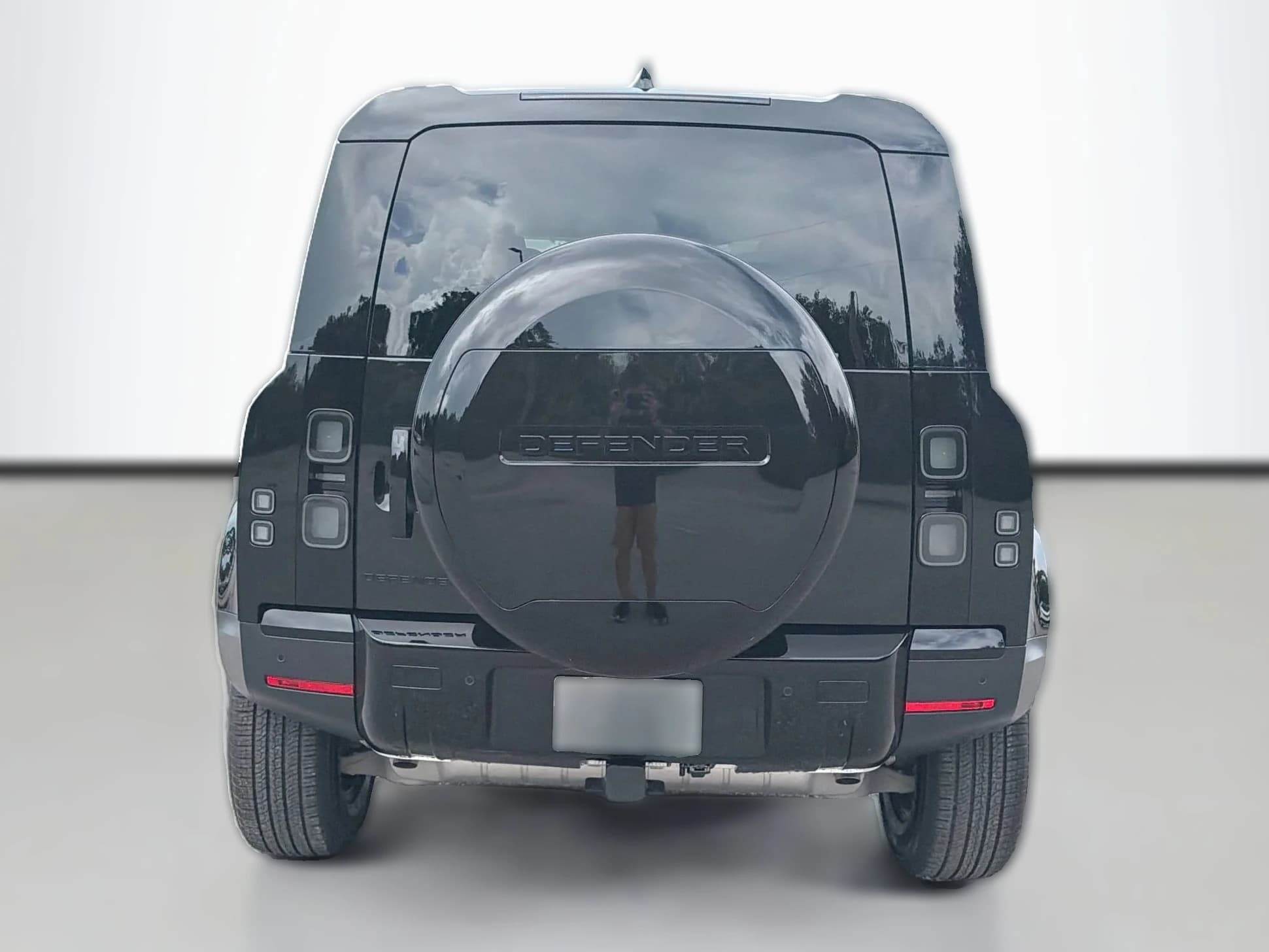 Land Rover Defender S 110 P300 2026 — side view