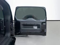 Land Rover Defender S 110 P300 2026 — side view