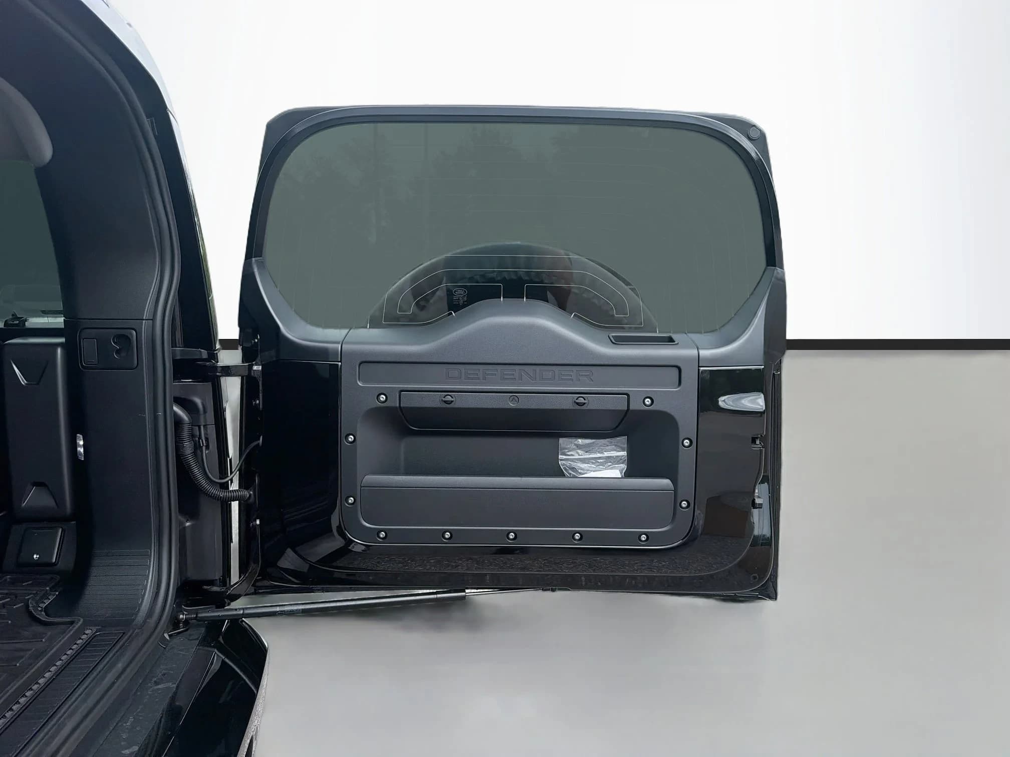 Land Rover Defender S 110 P300 2026 — side view
