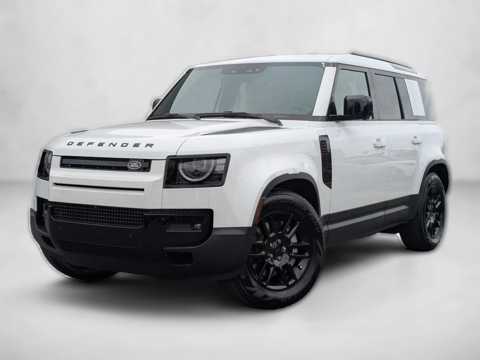 Land Rover Defender S 110 P300 2026 — side view