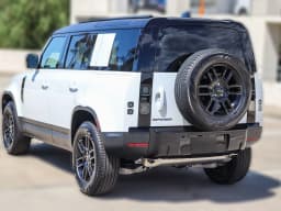Land Rover Defender S 110 P300 2026 — side view