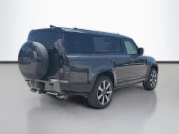Land Rover Defender V8 130 P500 2026 — side view