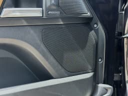 Land Rover Defender V8 130 P500 2026 — side view