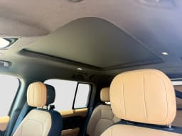 Land Rover Defender V8 130 P500 2026 — side view