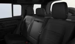 Land Rover Defender OCTA 110 P635 2026 — side view