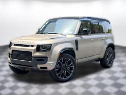 Land Rover Defender OCTA 110 P635 2026 — side view