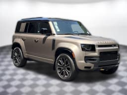 Land Rover Defender OCTA 110 P635 2026 — side view