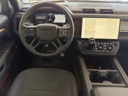 Land Rover Defender OCTA 110 P635 2026 — side view